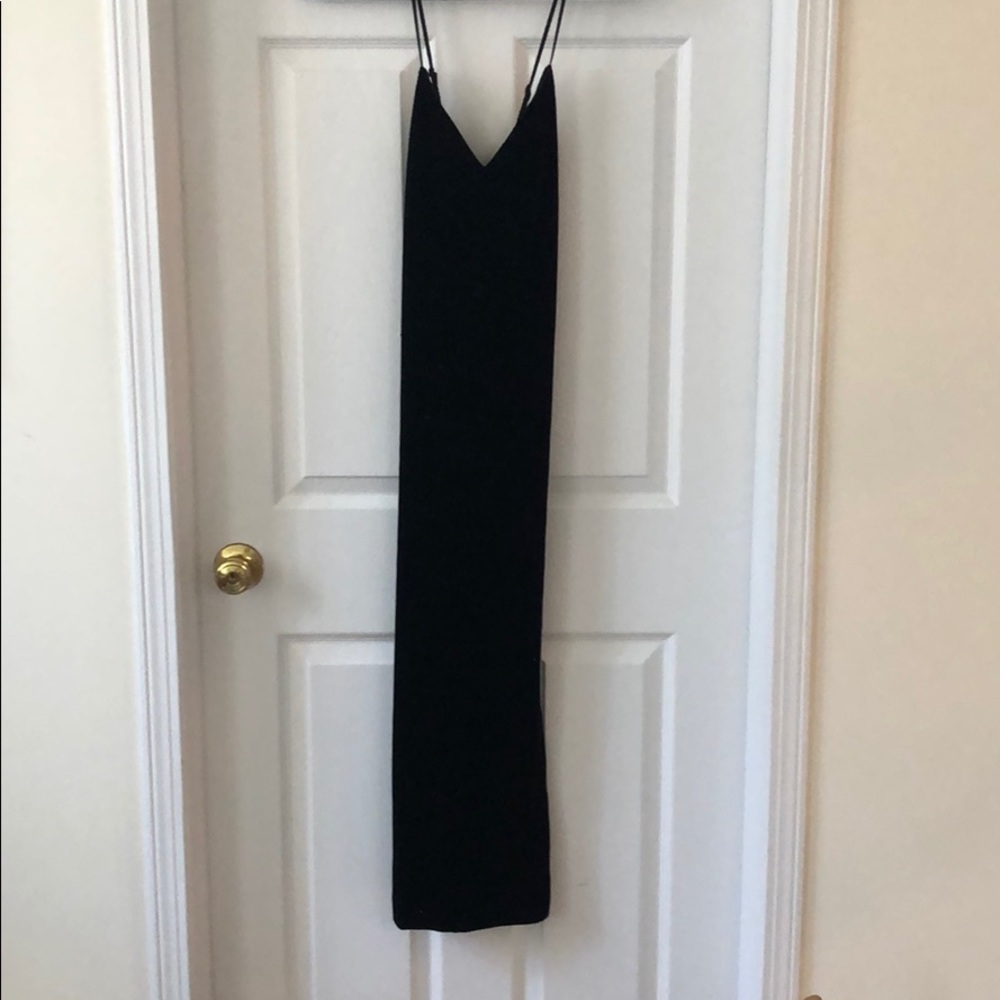 Velvet midi dress with high slit